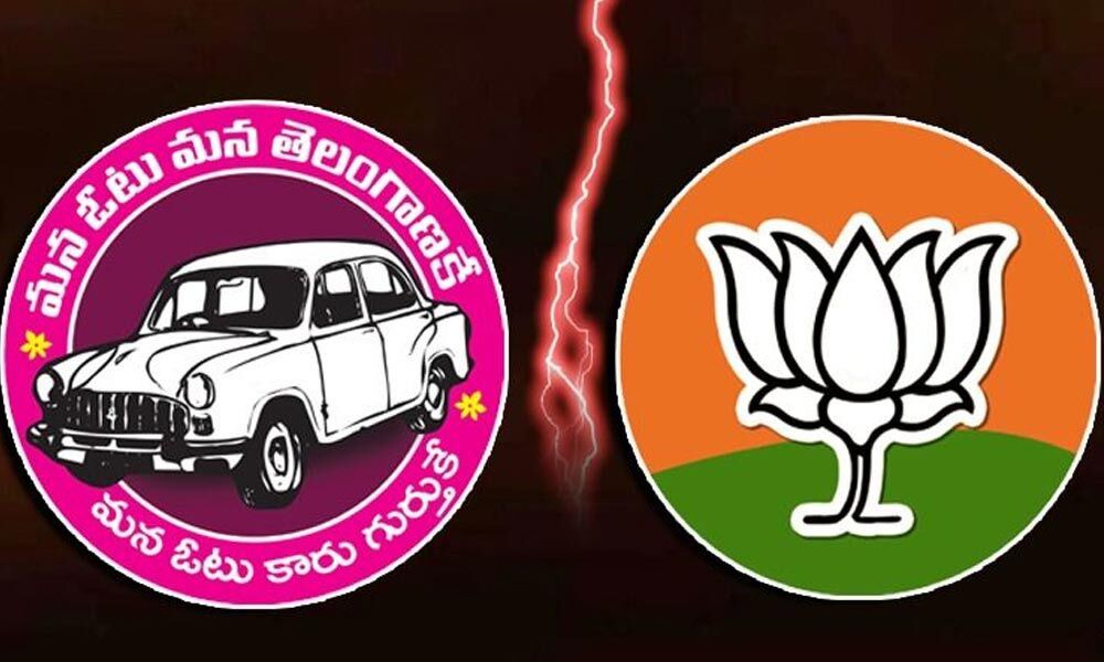 అభివృద్ధి వర్సెస్ ఆత్మ గౌరవం అభివృద్ధి వర్సెస్ ఆత్మ గౌరవం