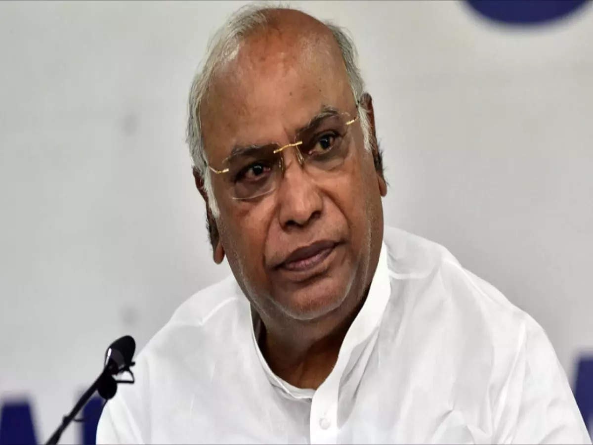 ఖర్గే కే కాంగ్రెస్ పట్టం ఖర్గే కే కాంగ్రెస్ పట్టం