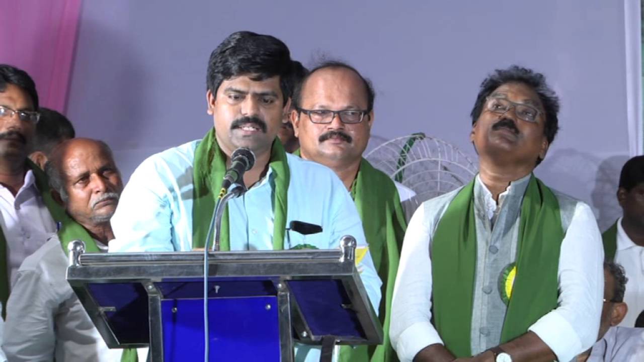 పేదల ఇళ్ల స్థలాల స్టోనింగ్ వేగవంతం పేదల ఇళ్ల స్థలాల స్టోనింగ్ వేగవంతం
