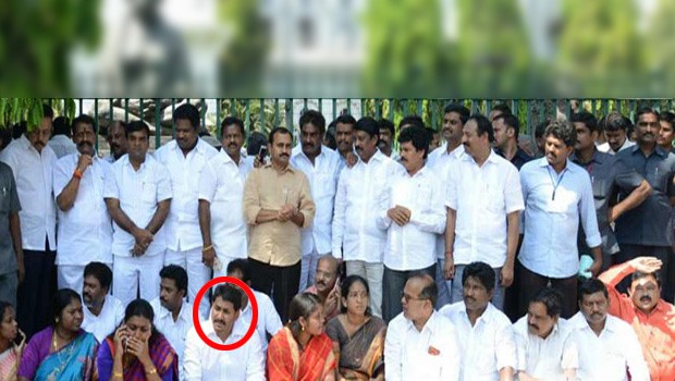 ఎమ్మెల్యేలకు కేసుల టెన్షన్ ఎమ్మెల్యేలకు కేసుల టెన్షన్