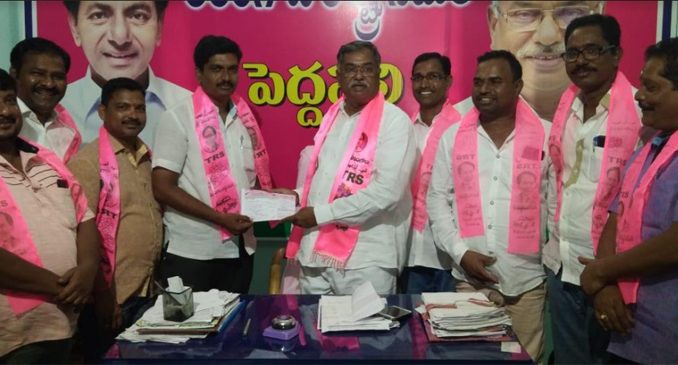 తెరాసలో చేరికలు తెరాసలో చేరికలు