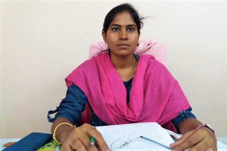 తాహసీల్దారు ను చంపడం అమానుషం ఆర్డీఓ డాక్టర్ గంట నరేందర్ తాహసీల్దారు ను చంపడం అమానుషం ఆర్డీఓ డాక్టర్ గంట నరేందర్
