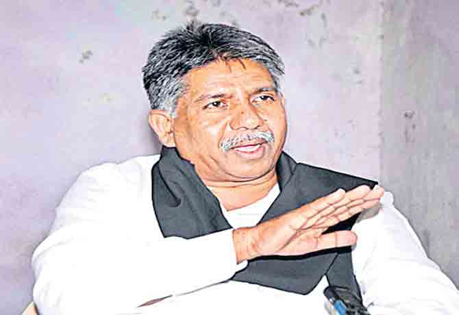 ప్రభుత్వ వైఫల్యాలతోనే ఆత్యాచారాలు ప్రభుత్వ వైఫల్యాలతోనే ఆత్యాచారాలు