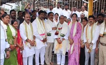 మేడారం జాతర అభివృద్ది పనులను పరిశీలించిన మంత్రులు మేడారం జాతర అభివృద్ది పనులను పరిశీలించిన మంత్రులు