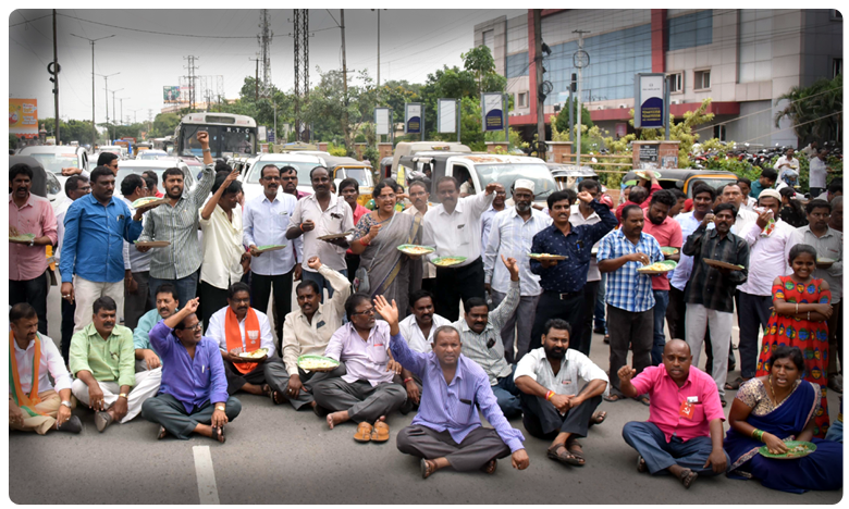 ఆర్టీసీ కార్మికుల బాధలు వర్ణనాతీతం