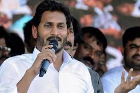 ఆడకత్తెరలో పోకచెక్కలా జగన్ ఆడకత్తెరలో పోకచెక్కలా జగన్