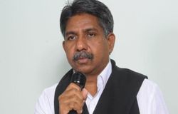 ఆర్టీసీ సిబ్బందిని విధుల్లోకి తీసుకోవాలి ఆర్టీసీ సిబ్బందిని విధుల్లోకి తీసుకోవాలి