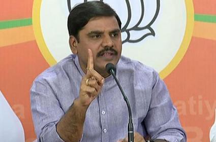 ఉప రాష్ట్రపతిపై వ్యాఖ్యానించడం తగదు ఉప రాష్ట్రపతిపై వ్యాఖ్యానించడం తగదు