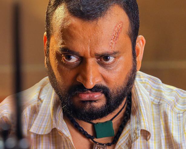 'డేగల బాబ్జీ'గా ప్రేక్షకుల ముందుకు రానున్న బండ్ల గణేష్ 'డేగల బాబ్జీ'గా ప్రేక్షకుల ముందుకు రానున్న బండ్ల గణేష్
