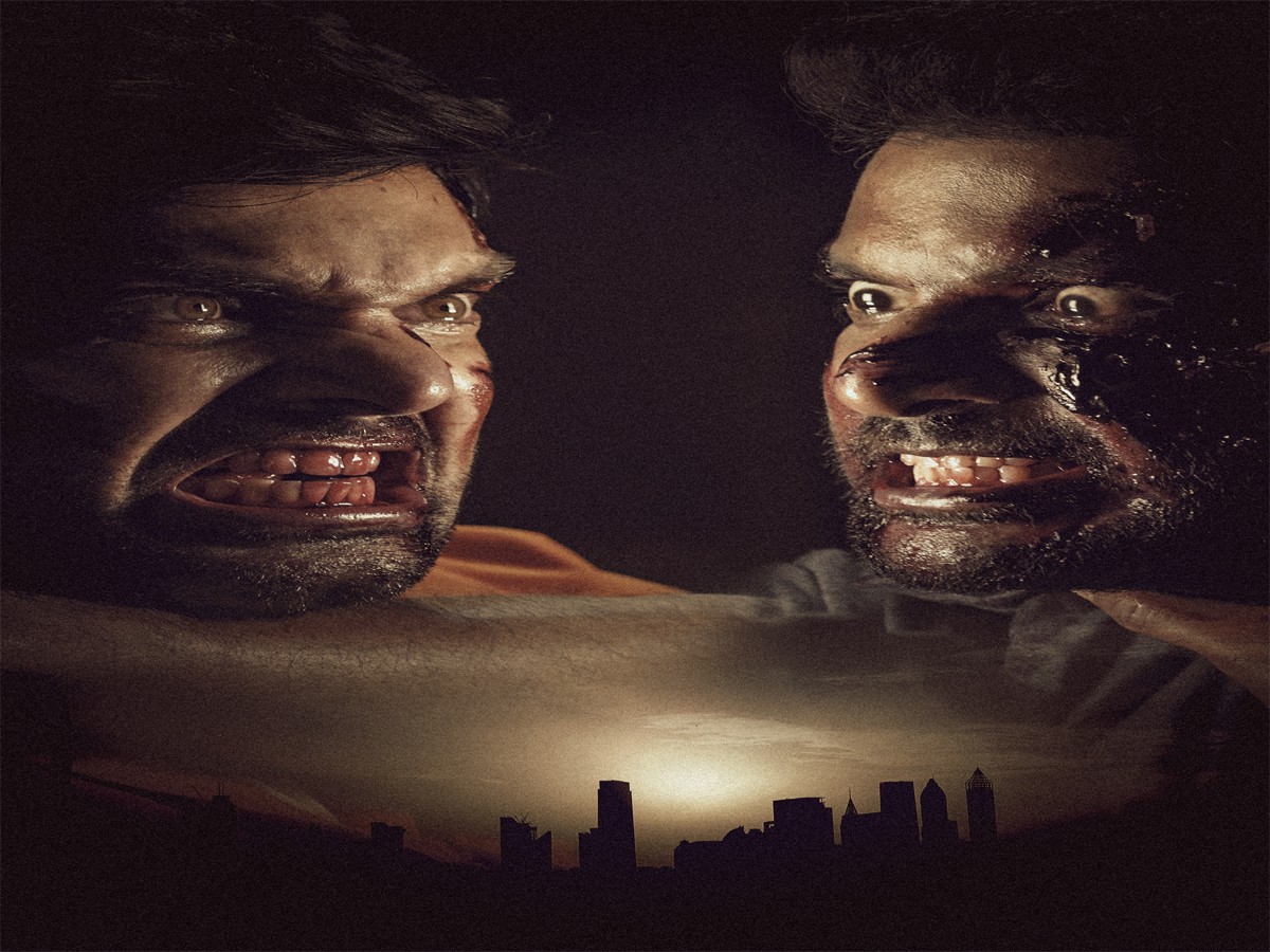 దసరా కానుకగా రిలీజ్ కానున్న విశాల్, ఆర్య, ఆనంద్ శంకర్, వినోద్ కుమార్ `ఎనిమి` దసరా కానుకగా రిలీజ్ కానున్న విశాల్, ఆర్య, ఆనంద్ శంకర్, వినోద్ కుమార్ `ఎనిమి`