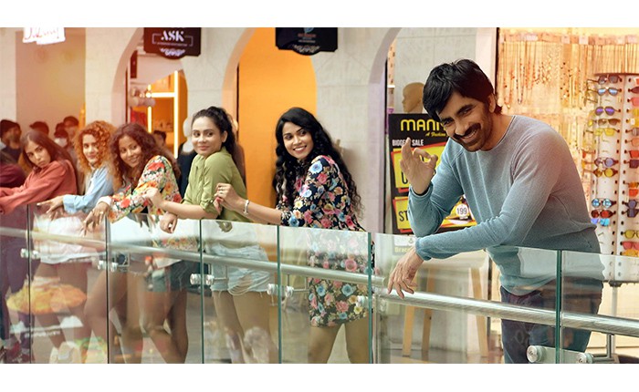 మాస్ మహారాజా రవితేజ, రమేష్ వర్మ, సత్యనారాయణ కోనేరు `ఖిలాడి` టాకీ పార్ట్ పూర్తి మాస్ మహారాజా రవితేజ, రమేష్ వర్మ, సత్యనారాయణ కోనేరు `ఖిలాడి` టాకీ పార్ట్ పూర్తి