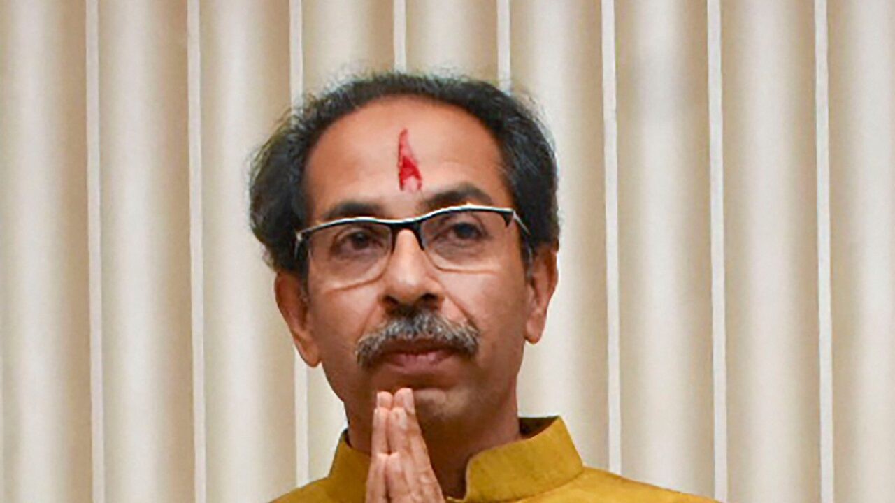 కమలంతో ఉద్ధవ్ అడుగులు..? కమలంతో ఉద్ధవ్ అడుగులు..?