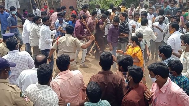 తలనొప్పిగా మారిన పరిషత్ ఎన్నికలు తలనొప్పిగా మారిన పరిషత్ ఎన్నికలు