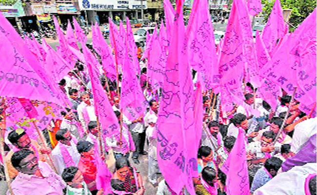సిద్దిపేటలో తెరాస జెండా పండుగ సిద్దిపేటలో తెరాస జెండా పండుగ
