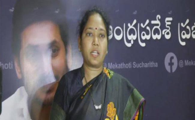 మహిళా భద్రతకోసమే దిశ చట్టం మహిళా భద్రతకోసమే దిశ చట్టం