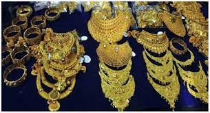 భారీగా తగ్గుతున్న బంగారం, వెండి భారీగా తగ్గుతున్న బంగారం, వెండి