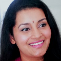  పవన్ కళ్యాణ్ మాజీ భార్య కి నిశ్చితార్థం.. ఫొటో చూశారా..!!